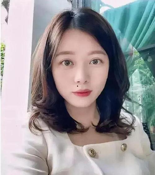 娱乐吃瓜的头像图片女